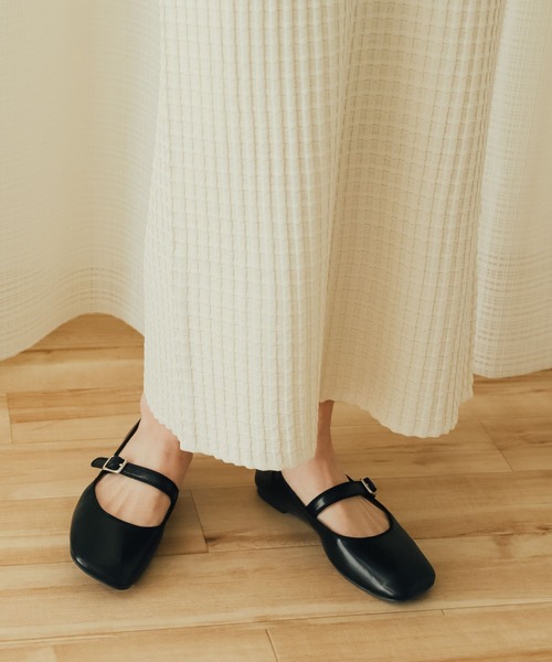 SENSE OF PLACE by URBAN RESEARCH（センスオブプレイスバイアーバンリサーチ）の「メリージェーンシューズ（バレエシューズ・レディース・ブラック/アイボリー・SMALL/MEDIUM/LARGE）」の7枚目の写真