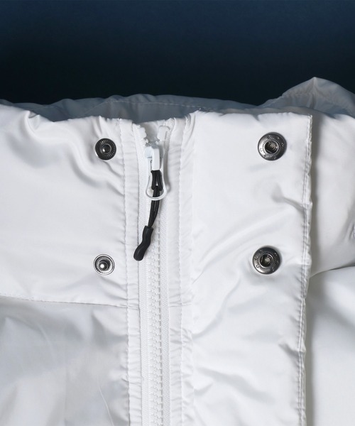 ANPAS（アンパス）の「2WAY Fly Front Oversize Eco Down Vest/別注 2WAY 比翼仕立て オーバーサイズ エコダウンベスト（ダウンベスト・メンズ・チャコールグレー/ブラック/オフホワイト・M/L）」の14枚目の写真