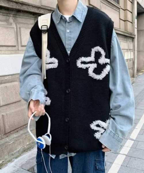 MGV(エムジーヴィー)の「Vネックニットベスト(ベスト・メンズ・ブラック・MEDIUM/X-LARGE/LARGE)」の3枚目の写真