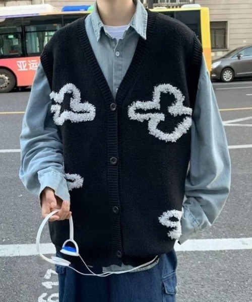 MGV(エムジーヴィー)の「Vネックニットベスト(ベスト・メンズ・ブラック・MEDIUM/X-LARGE/LARGE)」の7枚目の写真