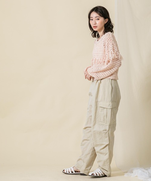 audrey and john wad（オードリーアンドジョンワッド）の「ナイロンワッシャーカーゴパンツ（カーゴパンツ・レディース・ライトベージュ/ライトカーキ・M）」の13枚目の写真