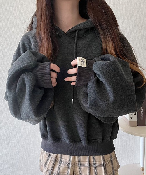 Nana(ナナ)の「Nanaタグボリュームパーカー(パーカー・レディース・ホワイト/ベージュ/ダークグレー/カーキ・FREE/X-LARGE/SMALL/MEDIUM/LARGE)」の15枚目の写真