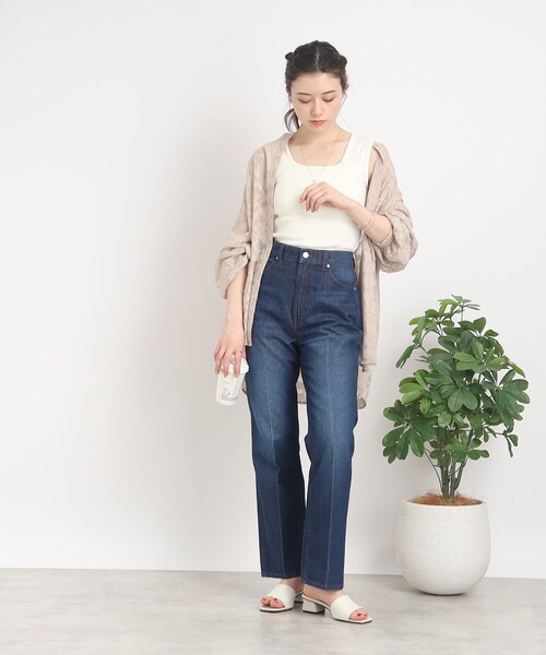 Cutie Blonde（キューティーブロンド）の「◆【旬のレイヤードコーデのお供に】スクエアネック タンクトップ（タンクトップ・レディース・ブラック/ホワイト系・01/02/03）」の9枚目の写真