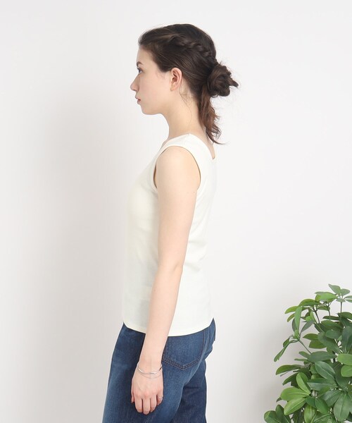 Cutie Blonde（キューティーブロンド）の「◆【旬のレイヤードコーデのお供に】スクエアネック タンクトップ（タンクトップ・レディース・ブラック/ホワイト系・01/02/03）」の20枚目の写真