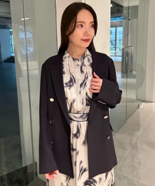 FRAY I.D（フレイアイディー）の「金釦ダブルテーラードジャケット（テーラードジャケット・レディース・ネイビー/ベージュ/グレー・0/1）」の4枚目の写真