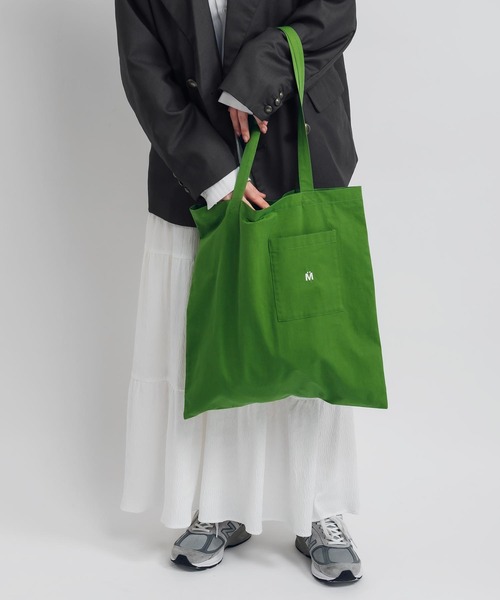 MUHET（ミュエータ）の「ポケット付きトートバッグ（トートバッグ・レディース・アイボリー/イエロー/ネイビー/グリーン・FREE）」の7枚目の写真