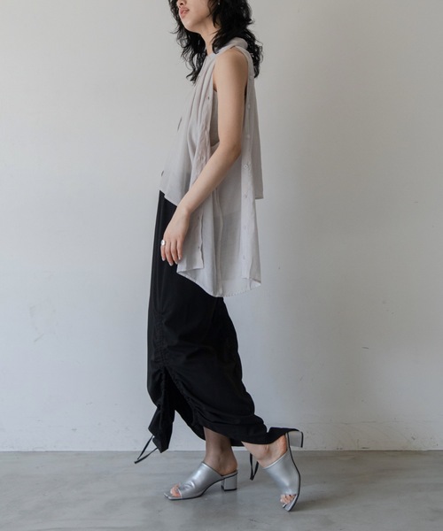 VACANCY(ヴァカンシー)の「マルチウェイショルダーシアーシャツ(シャツ/ブラウス・レディース・ブルー/ライトグレー/ライトパープル/ネイビー/イエロー・FREE)」の8枚目の写真