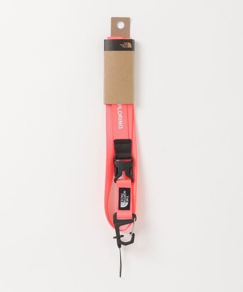 THE NORTH FACE(ザノースフェイス)の「NORTH FACE TNF Lanyard NN32120(その他小物・メンズ・ネイビー/イエロー/ピンク/オリーブ/ベージュ/ブラック・FREE)」の16枚目の写真