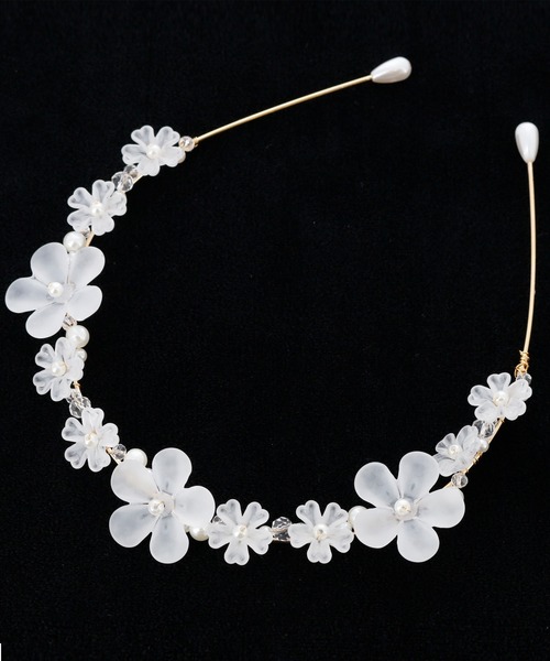 Catherine Cottage（キャサリンコテージ）の「フラワービーズカチューシャ（カチューシャ・キッズ・ホワイト・FREE）」の6枚目の写真