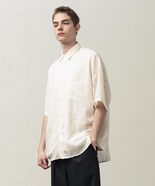 SLICK(スリック)の「ストライプリノクロスドロップショルダーシャツ(シャツ/ブラウス・メンズ・ブラック/オフホワイト・1/2/3)」の2枚目の写真