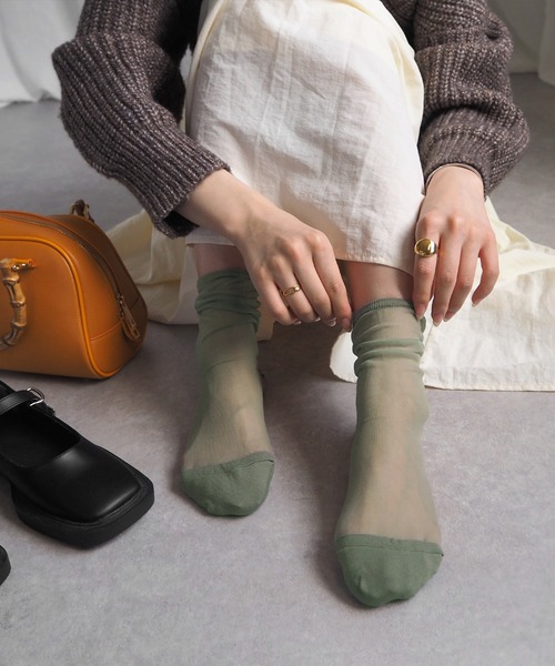 minia（ミニア）の「シアーソックス（ソックス/靴下・レディース・アイボリー/カーキ/パープル/ブルー/イエロー/ブラック・FREE）」の4枚目の写真