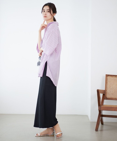 LEPSIM(レプシィム)の「刺繍ストライプBIGシャツ 906292(シャツ/ブラウス・レディース・ブルー/ピンク/グリーン/オレンジ/ネイビー・FREE)」の19枚目の写真