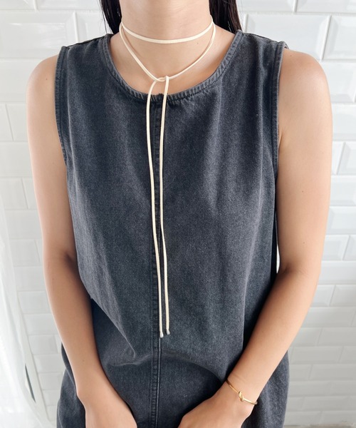 iso（イソ）の「フェイクスウェード コードチョーカー（チョーカー・レディース・シルバー/ブラウン/アイボリー・FREE）」の16枚目の写真