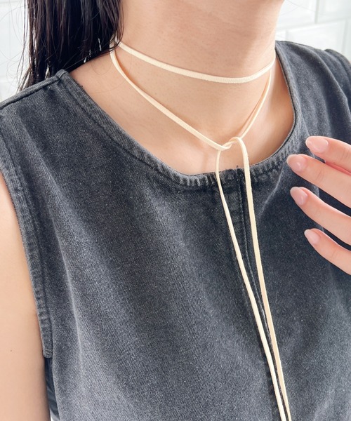 iso（イソ）の「フェイクスウェード コードチョーカー（チョーカー・レディース・シルバー/ブラウン/アイボリー・FREE）」の19枚目の写真