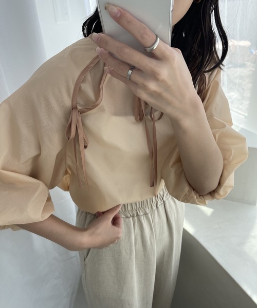 lawgy（ラウジー）の「ribbon satin sheer raglan blouse（シャツ/ブラウス・レディース・ブルー/アイボリー/オレンジ系その他・FREE）」の3枚目の写真