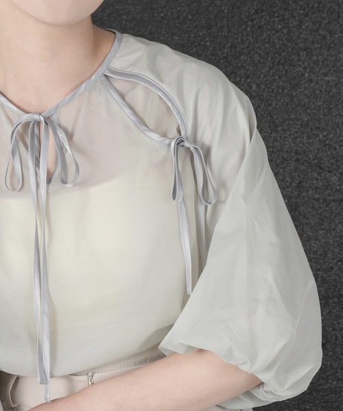 lawgy（ラウジー）の「ribbon satin sheer raglan blouse（シャツ/ブラウス・レディース・ブルー/アイボリー/オレンジ系その他・FREE）」の19枚目の写真