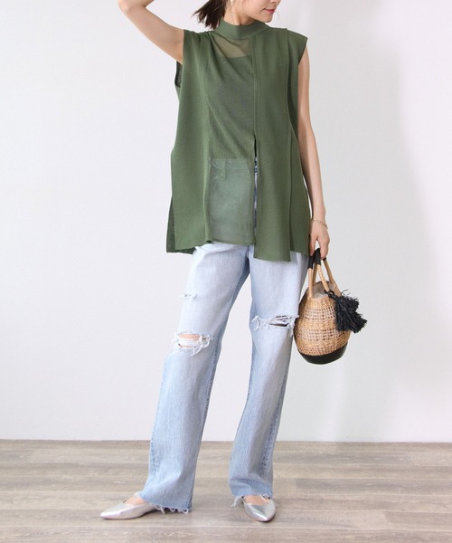 TITE IN THE STORE（ティテ　インザ　ストア）の「ミニネックシアー切替ノースリーブニットプルオーバー（ニット/セーター・レディース・グリーン/チャコールグレー・38）」の4枚目の写真