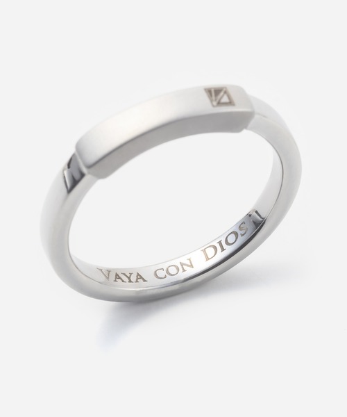 Vaya Con Dios(ヴァヤコンディオス)の「【VayaConDios/ヴァヤコンディオス】R118ステンレス製デザインリング(リング・メンズ・ゴールド/シルバー・#15/#17/#19/#21)」の4枚目の写真