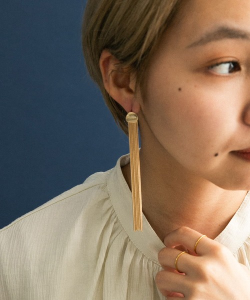 KBF（ケイビーエフ）の「ロングチェーンピアス（ピアス（両耳用）・レディース・シルバー/ゴールド・ONE）」の6枚目の写真