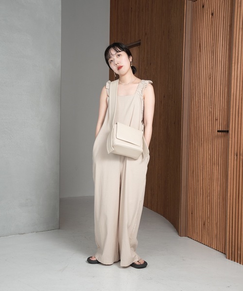 lawgy（ラウジー）の「stitch design useful bag（ショルダーバッグ・レディース・アイボリー/ベージュ/ブラック・FREE）」の4枚目の写真