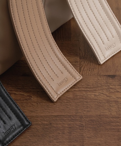 lawgy（ラウジー）の「stitch design useful bag（ショルダーバッグ・レディース・アイボリー/ベージュ/ブラック・FREE）」の16枚目の写真