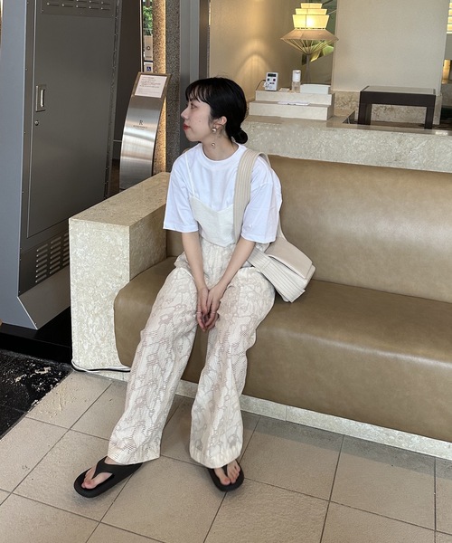 lawgy（ラウジー）の「stitch design useful bag（ショルダーバッグ・レディース・アイボリー/ベージュ/ブラック・FREE）」の11枚目の写真