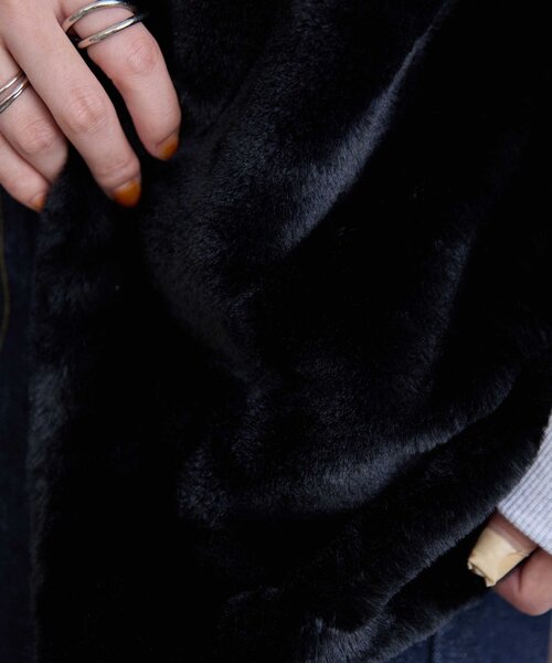 セール】【WEB限定】フェイクファーロングベスト（ベスト）｜DISCOAT