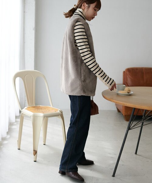 DISCOAT（ディスコート）の「【WEB限定】フェイクファーロングベスト