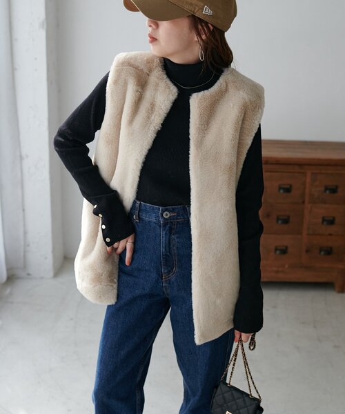 DISCOAT（ディスコート）の「【WEB限定】フェイクファーロングベスト