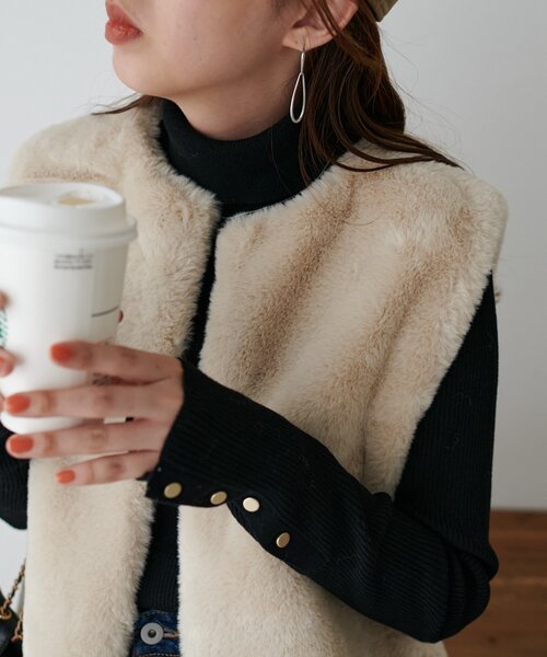 DISCOAT（ディスコート）の「【WEB限定】フェイクファーロングベスト