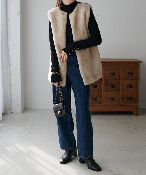 DISCOAT（ディスコート）の「【WEB限定】フェイクファーロングベスト