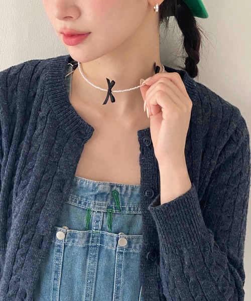 by muni:r(バイ ムニール)の「リボンビーズチョーカーネックレス(ネックレス・レディース・ホワイト/ブラック・ONESIZE)」の22枚目の写真