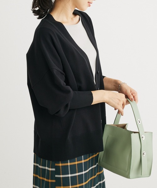 Green Parks(グリーンパークス)の「洗える ステッチ入りVネックカーディガン(カーディガン/ボレロ・レディース・レッド/ブラック/オフホワイト/ブルー・FREE)」の1枚目の写真