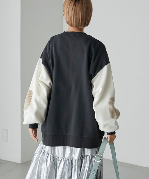 forksy.（フォルクシー）の「【forksy.】バイカラーエルボーパッチスリーブ裏起毛スウェット（スウェット・レディース・ネイビー/オートミール/スミクロ・FREE）」の7枚目の写真