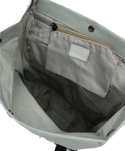 DISCOAT（ディスコート）の「【Discoat】フラップ金具リュック（バックパック/リュック・レディース・ブラック/ホワイト/グレー・ﾌﾘ-）」の6枚目の写真