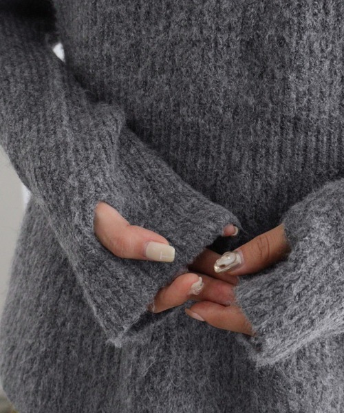 Pierrot（ピエロ）の「ふんわりウォッシャブルサムホールペプラムニット（ニット/セーター・レディース・ブラック/オフホワイト/チャコール/ベージュ/ネイビー・M/L）」の15枚目の写真