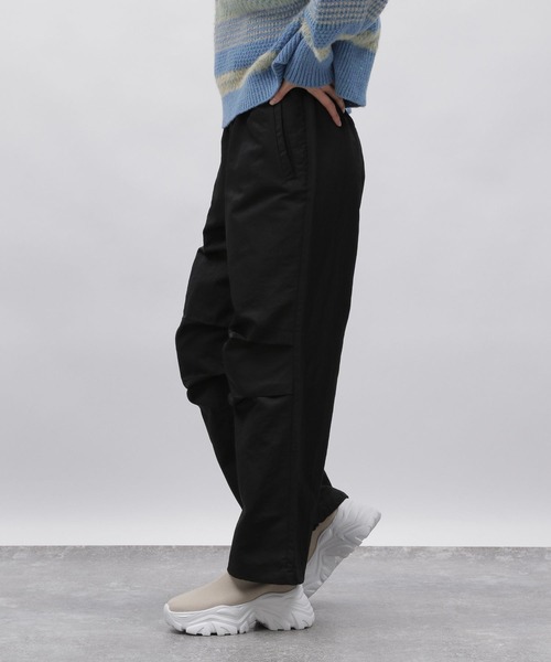 LAKOLE（ラコレ）の「パラシュートパンツ / 988016（その他パンツ・レディース・カーキ/ブラック・SMALL/MEDIUM）」の3枚目の写真