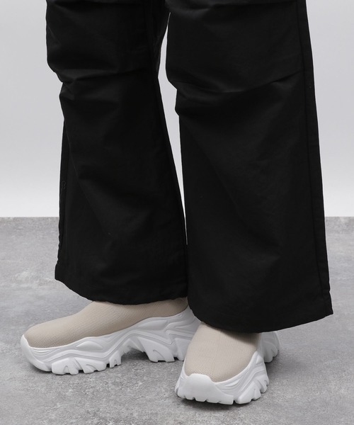 LAKOLE（ラコレ）の「パラシュートパンツ / 988016（その他パンツ・レディース・カーキ/ブラック・SMALL/MEDIUM）」の20枚目の写真