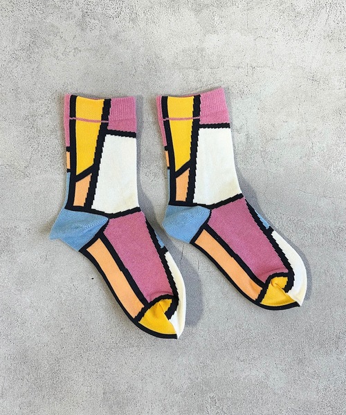 MARKEY'S(マーキーズ)の「クルーソックス/パレット(23~25cm)(ソックス/靴下・レディース・オフホワイト/ピンク・L)」の2枚目の写真
