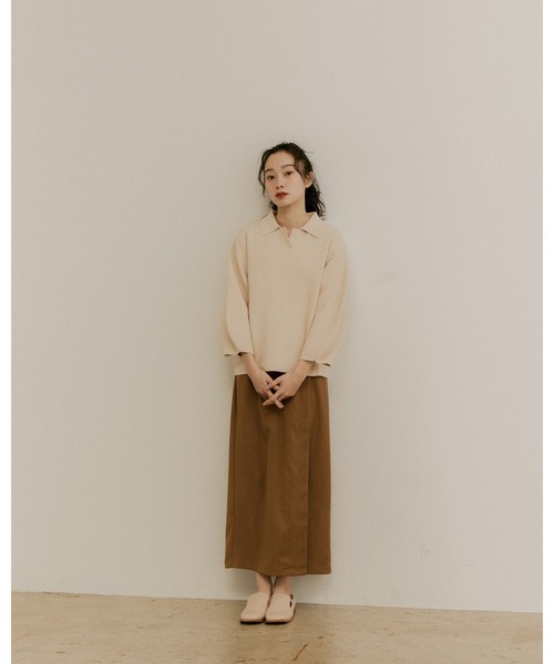 moi tytto（モイテュット）の「ボリュームスリーブニットポロ（ポロシャツ・レディース・ナチュラル/ベージュ/ブラウン・MEDIUM/SMALL）」の9枚目の写真