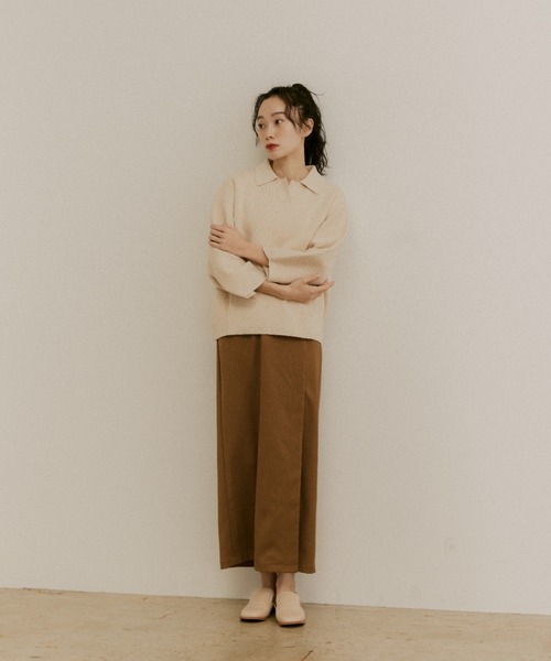 moi tytto（モイテュット）の「ボリュームスリーブニットポロ（ポロシャツ・レディース・ナチュラル/ベージュ/ブラウン・MEDIUM/SMALL）」の10枚目の写真