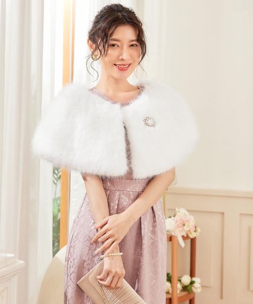 フェミニン♡柔らかラビットファー【DIOR】ケープ ショール ラビットフェイクファー コサージュ付き 結婚式