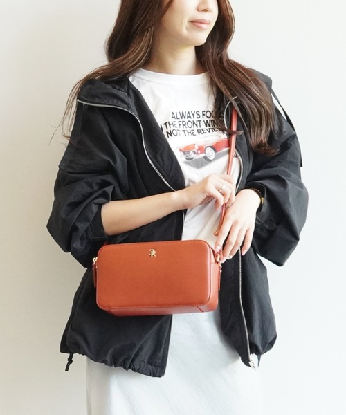 Jewelna Rose(ジュエルナローズ)の「ロナ ショルダーバッグ 11938(ショルダーバッグ・レディース・ブラック/グリーン系その他/アイボリー/グレイッシュベージュ/ホワイト/テラコッタ/ライトグレー/ライトブルー・FREE)」の5枚目の写真