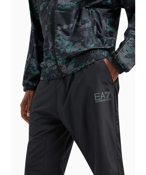 【新品未使用】EA7 DYNAMIC ATHLETE 上下セット EMPORIO ARMANI EA7（エンポリオアルマーニイーエーセブン）の