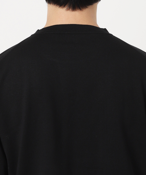 EDIFICE（エディフィス）の「16ゲージ シルクミックス プレーティングニットTシャツ（ニット/セーター・メンズ・ブラック/ホワイト・MEDIUM/LARGE）」の20枚目の写真