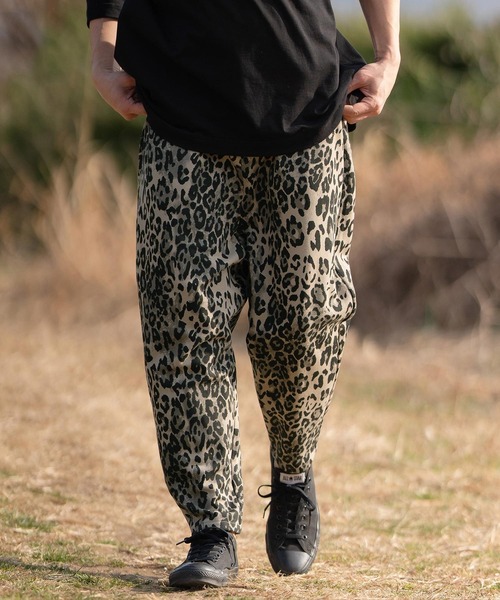 CAMBIO(カンビオ)の「mp12068- Leopard Print Sweat Balloon Pants バルーンパンツ(その他パンツ・メンズ・オリーブ/ベージュ/チャコール・S/M/L)」の5枚目の写真