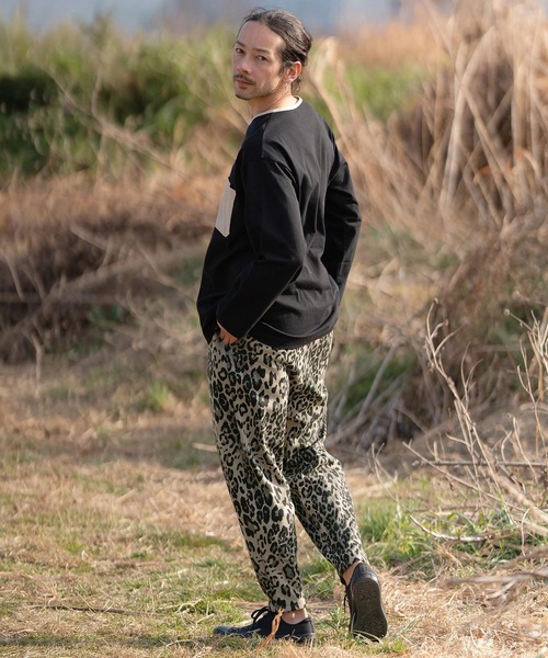 CAMBIO(カンビオ)の「mp12068- Leopard Print Sweat Balloon Pants バルーンパンツ(その他パンツ・メンズ・オリーブ/ベージュ/チャコール・S/M/L)」の8枚目の写真