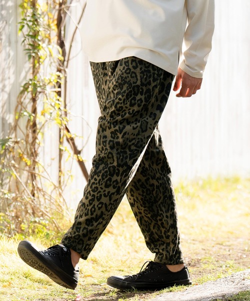 CAMBIO(カンビオ)の「mp12068- Leopard Print Sweat Balloon Pants バルーンパンツ(その他パンツ・メンズ・オリーブ/ベージュ/チャコール・S/M/L)」の10枚目の写真