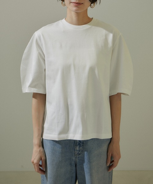 SALON adam et rope'（サロン アダム エ ロペ）の「【WEB限定】フォルムスリーブクルーネックTシャツ【接触冷感・UVケア】（Tシャツ/カットソー・レディース・ブラック/ブルー系その他4/ブラウン系その他2/ホワイト/チャコールグレー/ホワイト系その他2・FREE）」の22枚目の写真