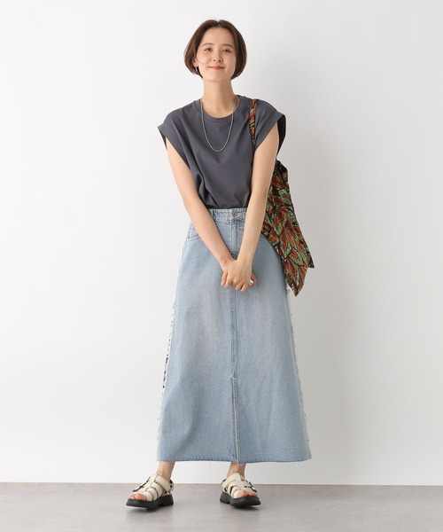 LEPSIM(レプシィム)の「サイドライン加工デニムスカート 116414(デニムスカート・レディース・ブラック/ライトブルー・LARGE/MEDIUM)」の17枚目の写真